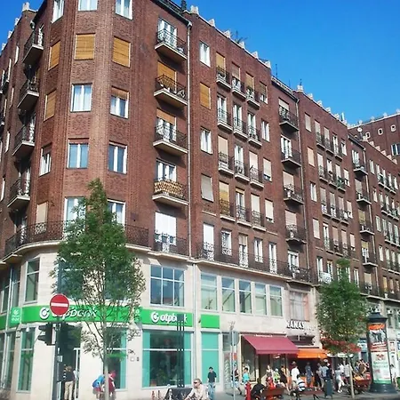 Paprika Apartment